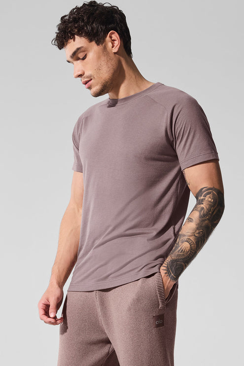 alo Men's Triumph Raglan Tee - Mushroom
