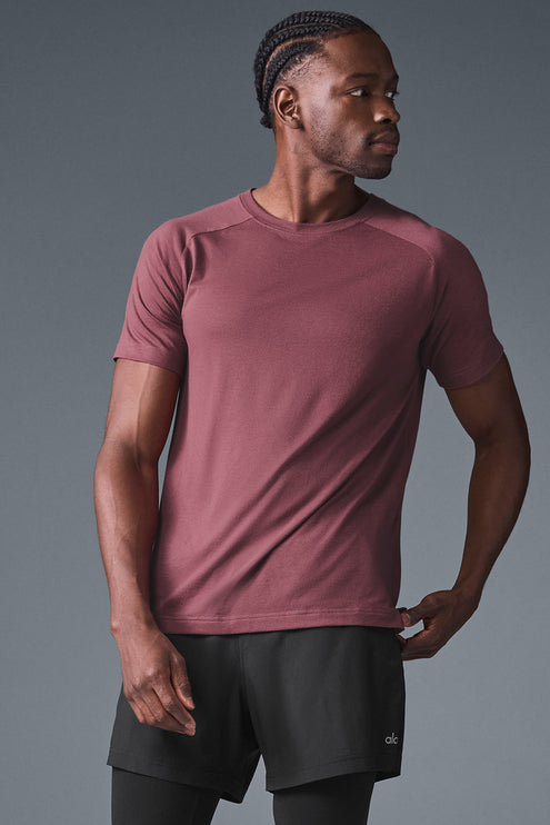 alo Men's Triumph Raglan Tee - Burgundy Truffle