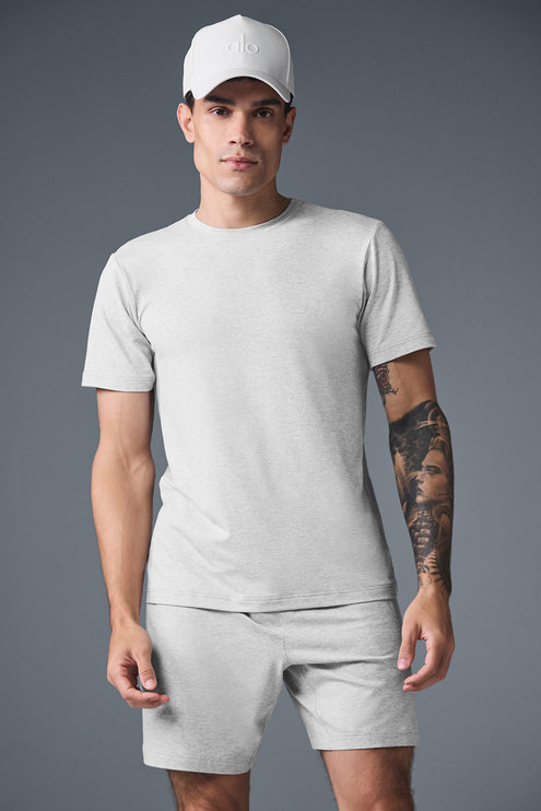 alo Men's Conquer Reform Crewneck Short Sleeve - Athletic Heather Grey