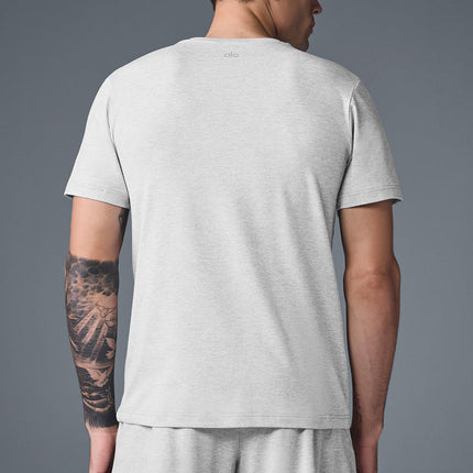 alo Men's Conquer Reform Crewneck Short Sleeve - Athletic Heather Grey