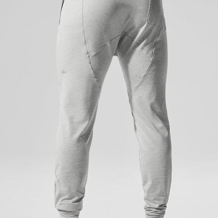 alo Men's Conquer Revitalize Pant - Athletic Heather Grey