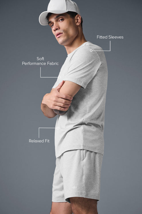 alo Men's Conquer Reform Crewneck Short Sleeve - Athletic Heather Grey