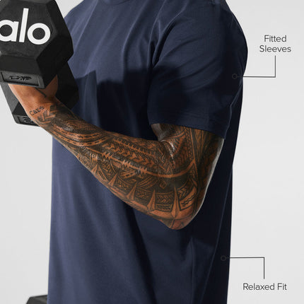 alo Men's Conquer Reform Crewneck Short Sleeve - Navy