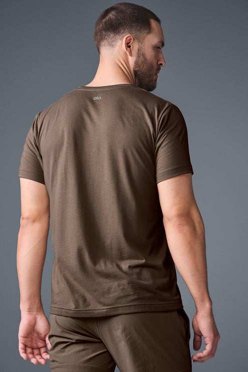 alo Men's Triumph Tee - Espresso