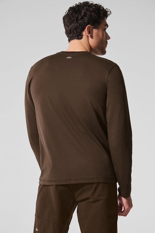 alo Men's Conquer Reform Crewneck Long Sleeve - Espresso