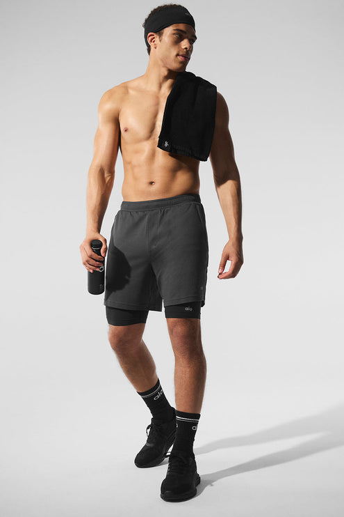 alo Men's Conquer React 2-In-1 Performance Short - Anthracite/Black