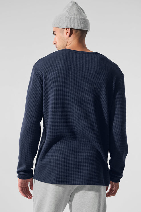 alo Men's Elevate Waffle Long Sleeve Crew - Navy