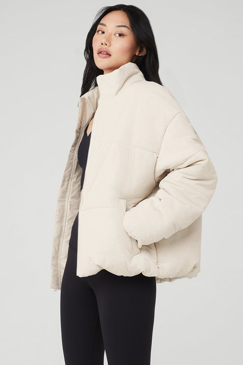 alo Women's Corduroy Stage Puffer - Bone