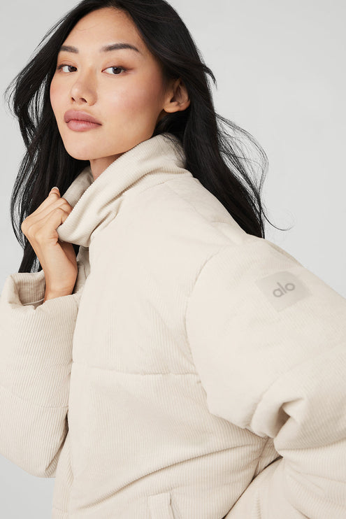 alo Women's Corduroy Stage Puffer - Bone