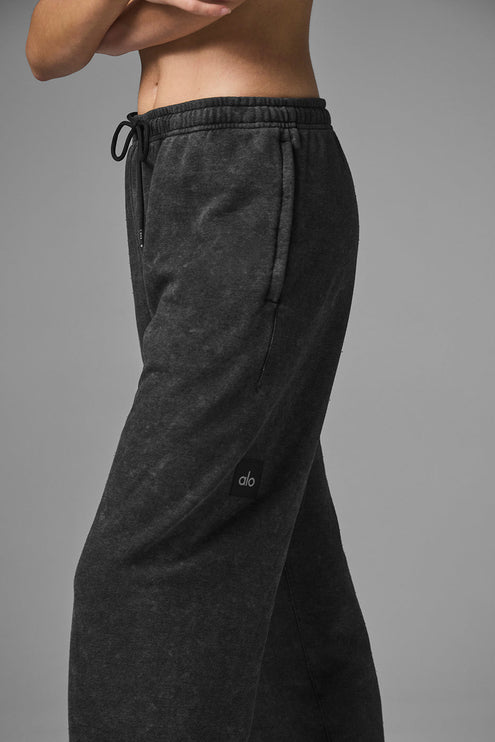 alo Women's Chill Vintage Wash Sweatpant - Black Wash