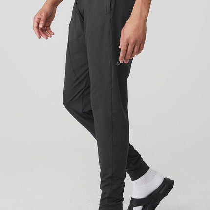 alo Men's Conquer Revitalize Pant - Anthracite