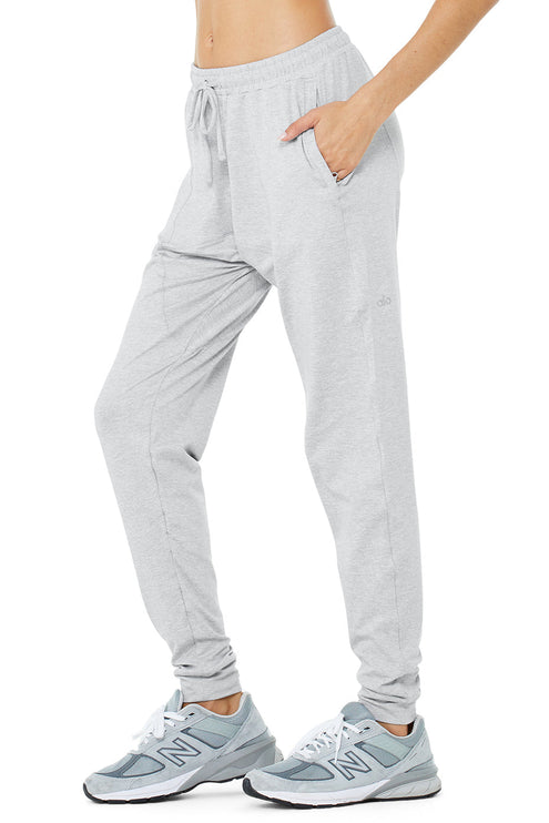 alo Women's Conquer Revitalize Pant - Athletic Heather Grey