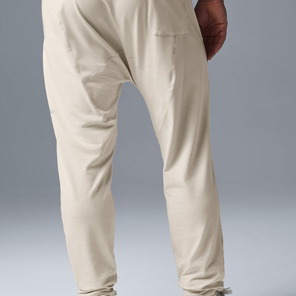 alo Men's Conquer Revitalize Pant - Bone