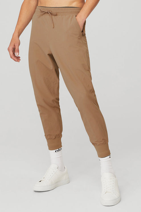 alo Men's Co-Op 7/8 Pant - Gravel