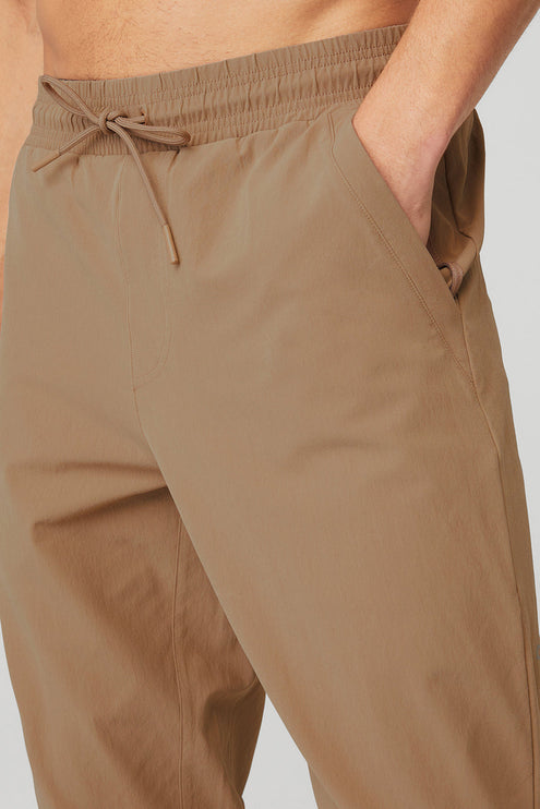 alo Men's Co-Op 7/8 Pant - Gravel