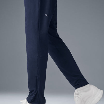 alo Men's Conquer React Performance Pant - Navy