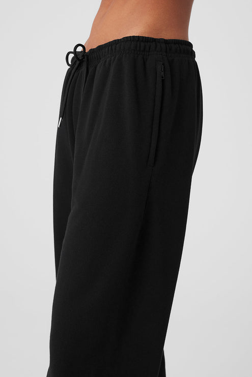 alo Women's Chill Sweatpant - Black