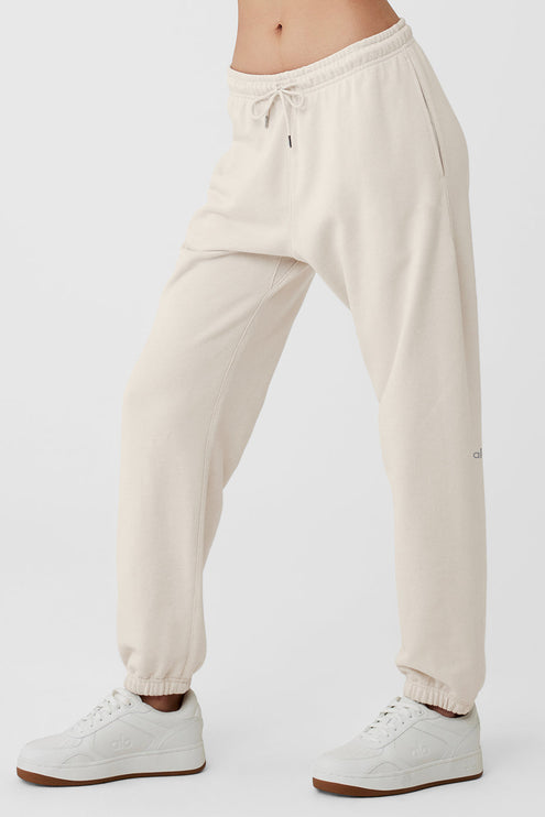 alo Women's Chill Sweatpant - Bone