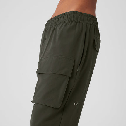 alo Women's Cargo Venture Pant - Stealth Green
