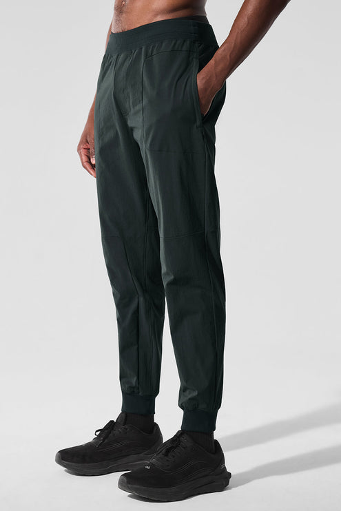 alo Men's Co-Op Pant - Charcoal Green