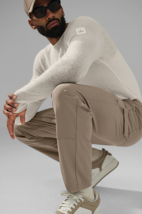 alo Men's Co-Op Carpenter Track Pant - Gravel