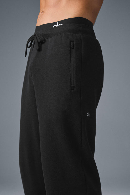 alo Men's Triumph Restore Sweatpant - Black