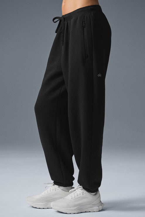 alo Women's Triumph Restore Sweatpant - Black