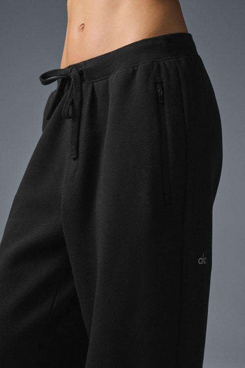 alo Women's Triumph Restore Sweatpant - Black