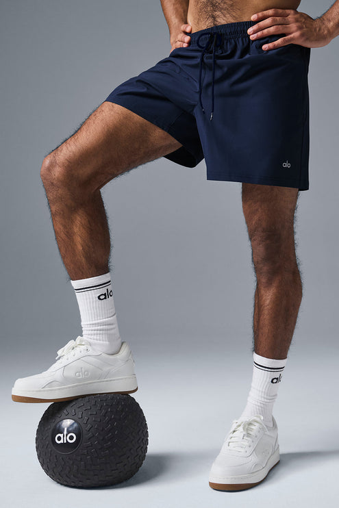 alo Men's 7" Circuit Short - Navy