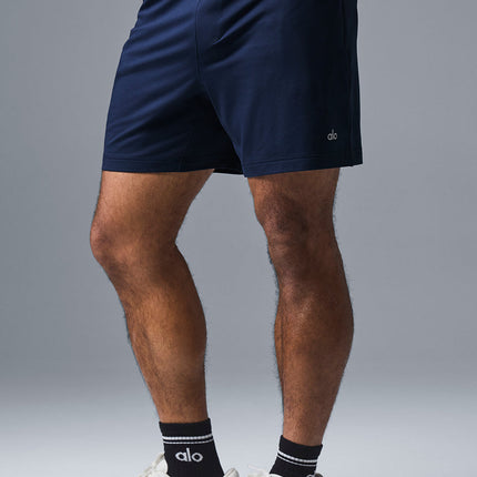 alo Men's 7" Conquer React Performance Short - Navy
