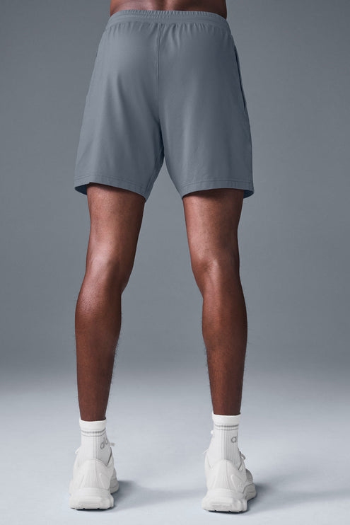 alo Men's 7" Conquer React Performance Short - Steel Grey