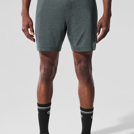 alo Men's 7" Conquer React Performance Short - Charcoal Green Heather
