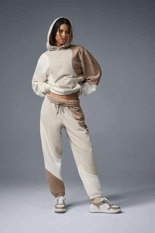 alo Women's Make Waves Hoodie - Ivory/Bone/Gravel