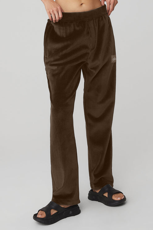 alo Women's Velour Baller Pant - Espresso