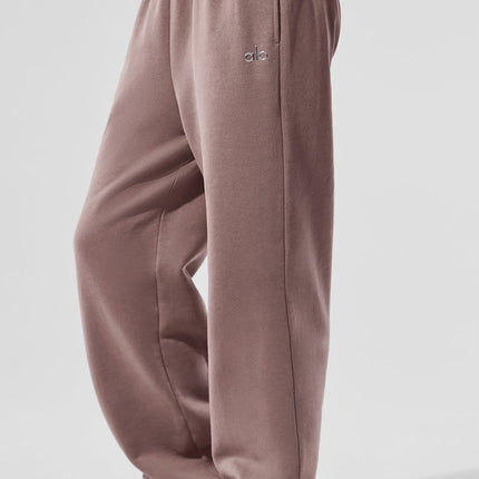 alo Women's Accolade Straight Leg Sweatpant - Mushroom