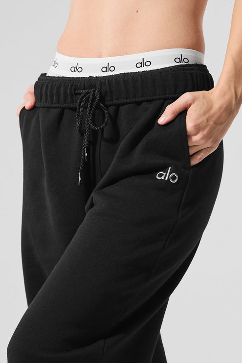 alo Women's Accolade Straight Leg Sweatpant - Black