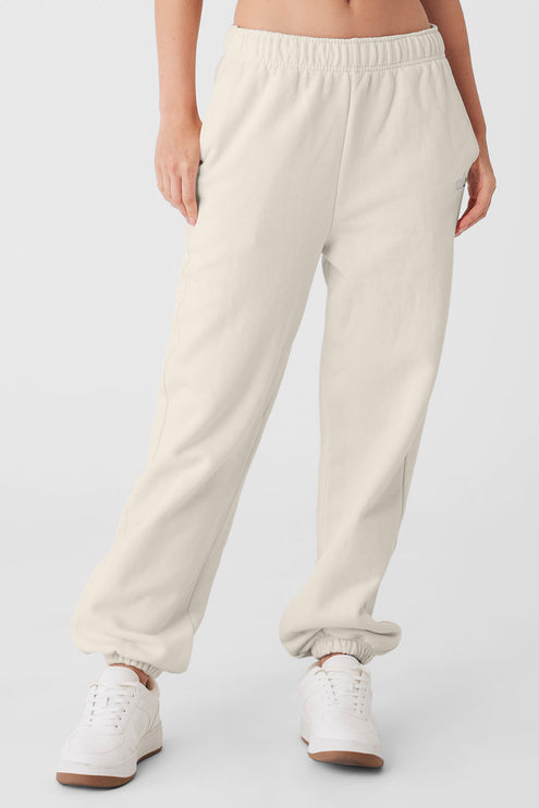 alo Women's Accolade Sweatpant - Bone