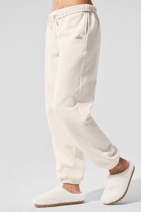 alo Women's Accolade Sweatpant - Ivory