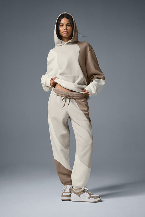 alo Women's Make Waves Sweatpant - Ivory/Bone/Gravel