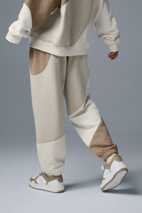 alo Women's Make Waves Sweatpant - Ivory/Bone/Gravel