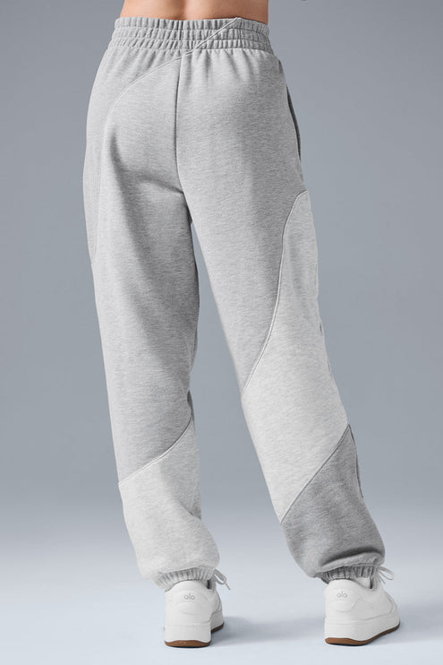 alo Women's Make Waves Sweatpant - Athletic Heather Grey Tonal