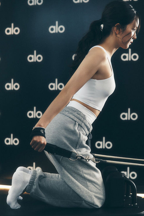 alo Women's Make Waves Sweatpant - Athletic Heather Grey Tonal