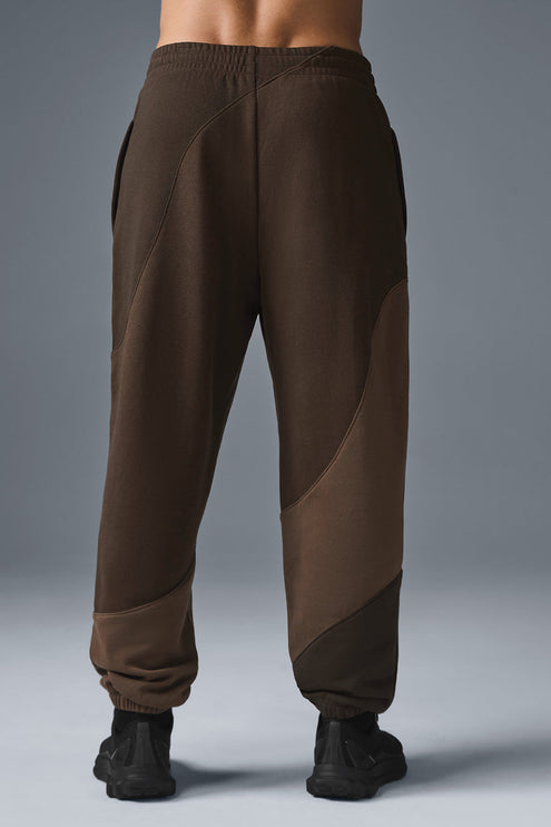 alo Men's Make Waves Sweatpant - Espresso Tonal
