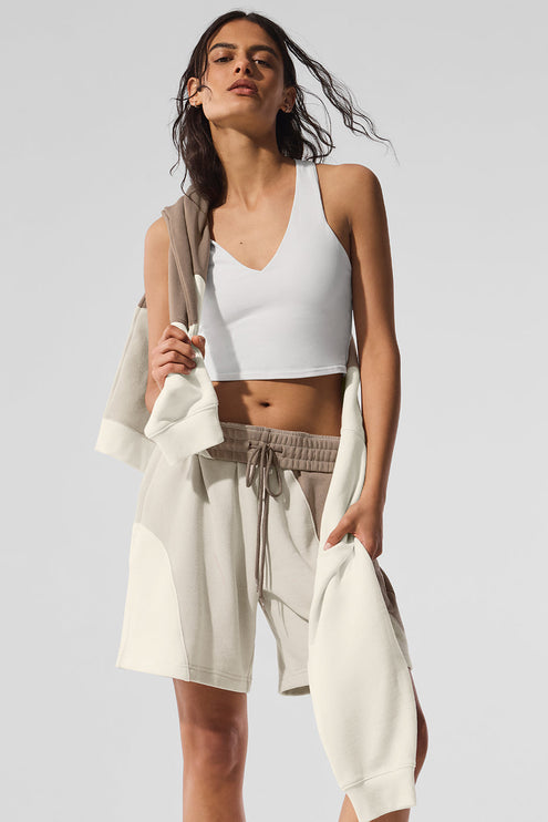 alo Women's 7" Make Waves Short - Ivory/Bone/Gravel