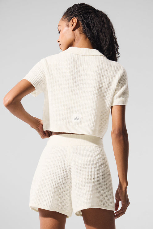 alo Women's Cashmere Plush Waffle Polo Tee - Ivory