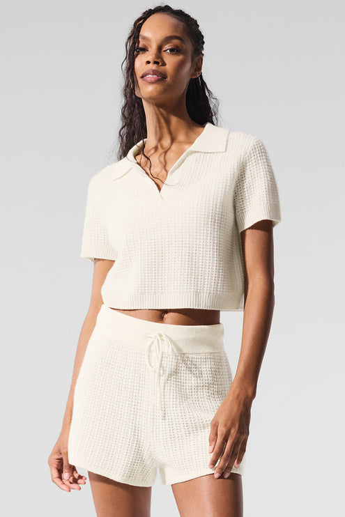 alo Women's Cashmere Plush Waffle Polo Tee - Ivory
