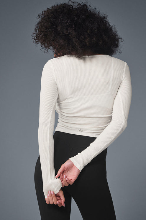 alo Women's Gather Long Sleeve - Ivory