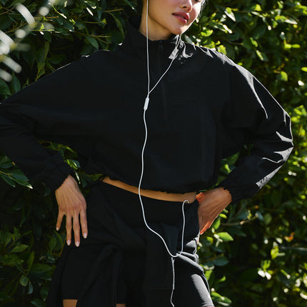 alo Women's Cropped 1/4 Zip Alumni Pullover - Black