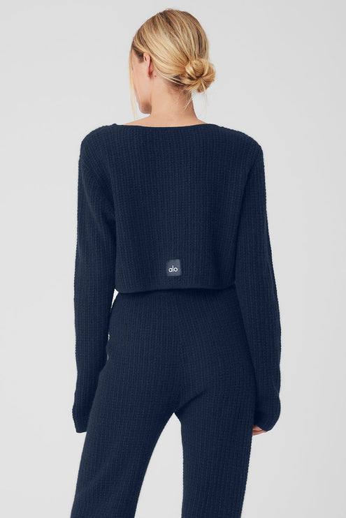 alo Women's Cashmere Plush Waffle Cropped Long Sleeve - Navy
