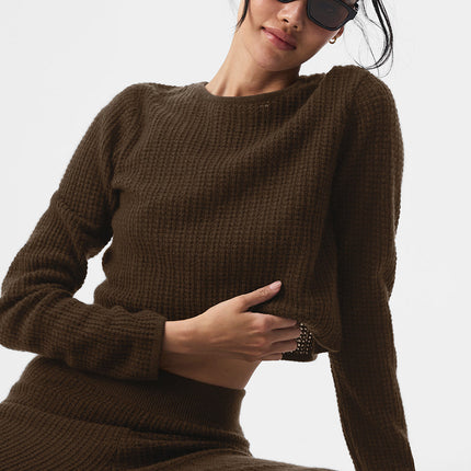 alo Women's Cashmere Plush Waffle Cropped Long Sleeve - Espresso